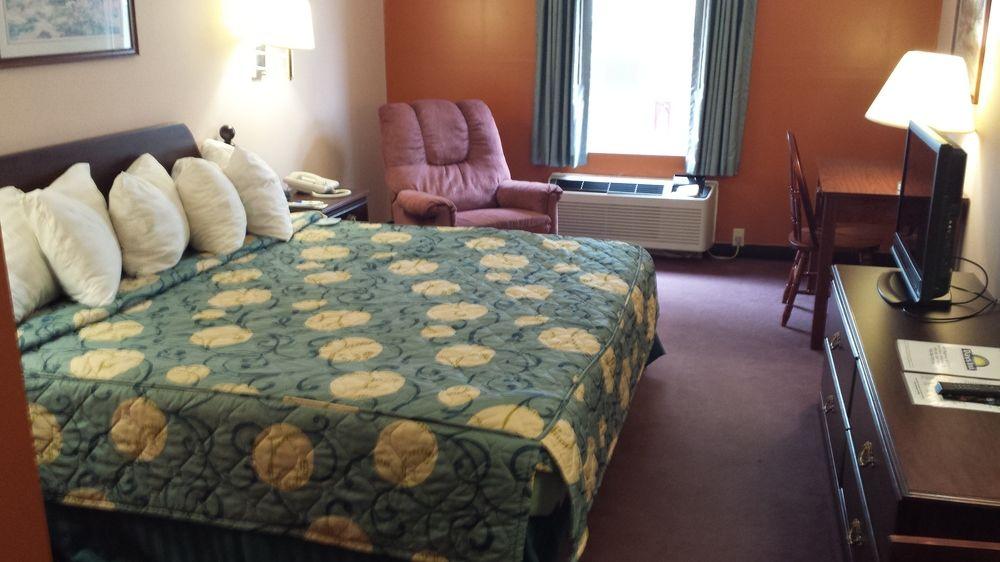 Days Inn By Wyndham Harrison Esterno foto