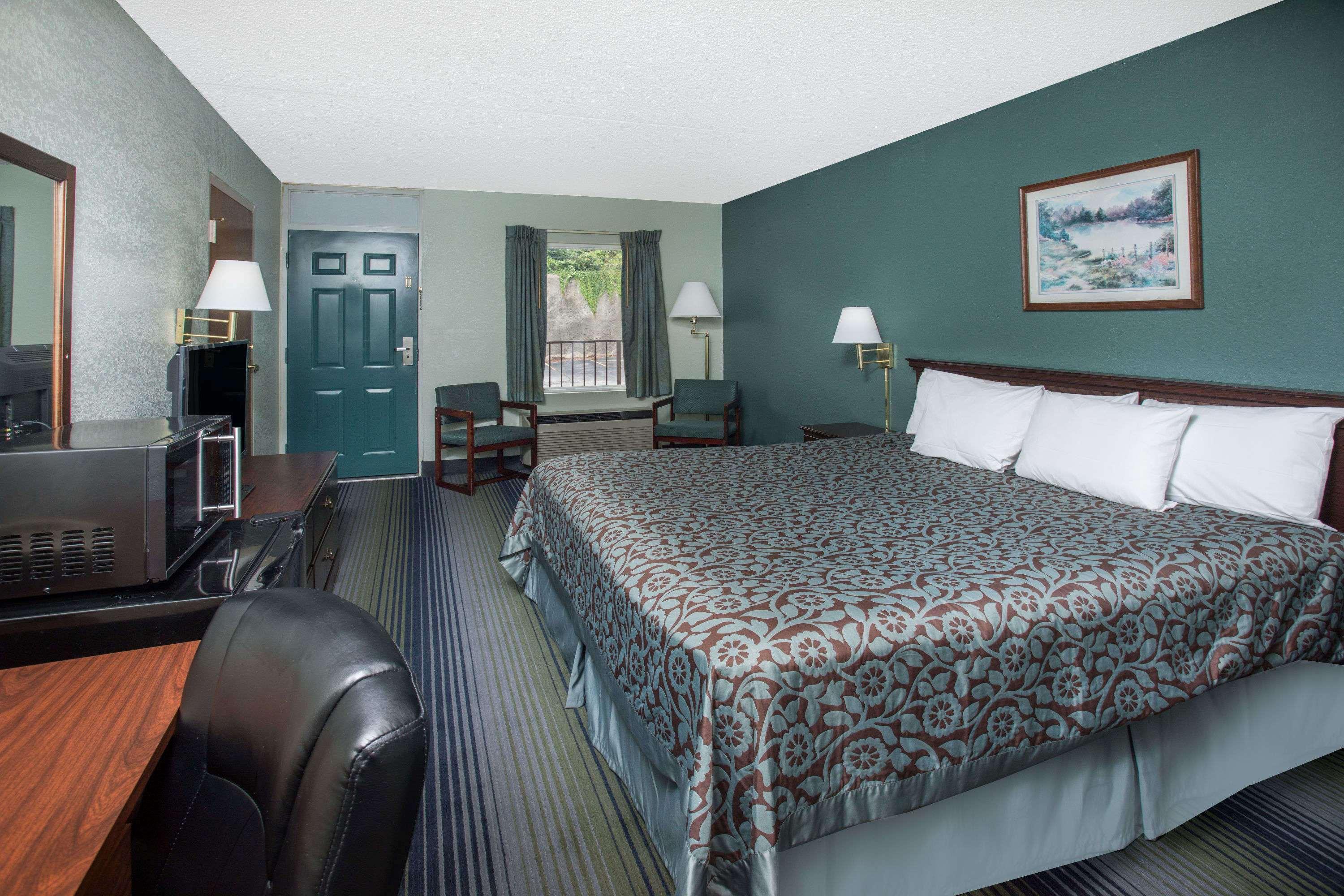 Days Inn By Wyndham Harrison Esterno foto