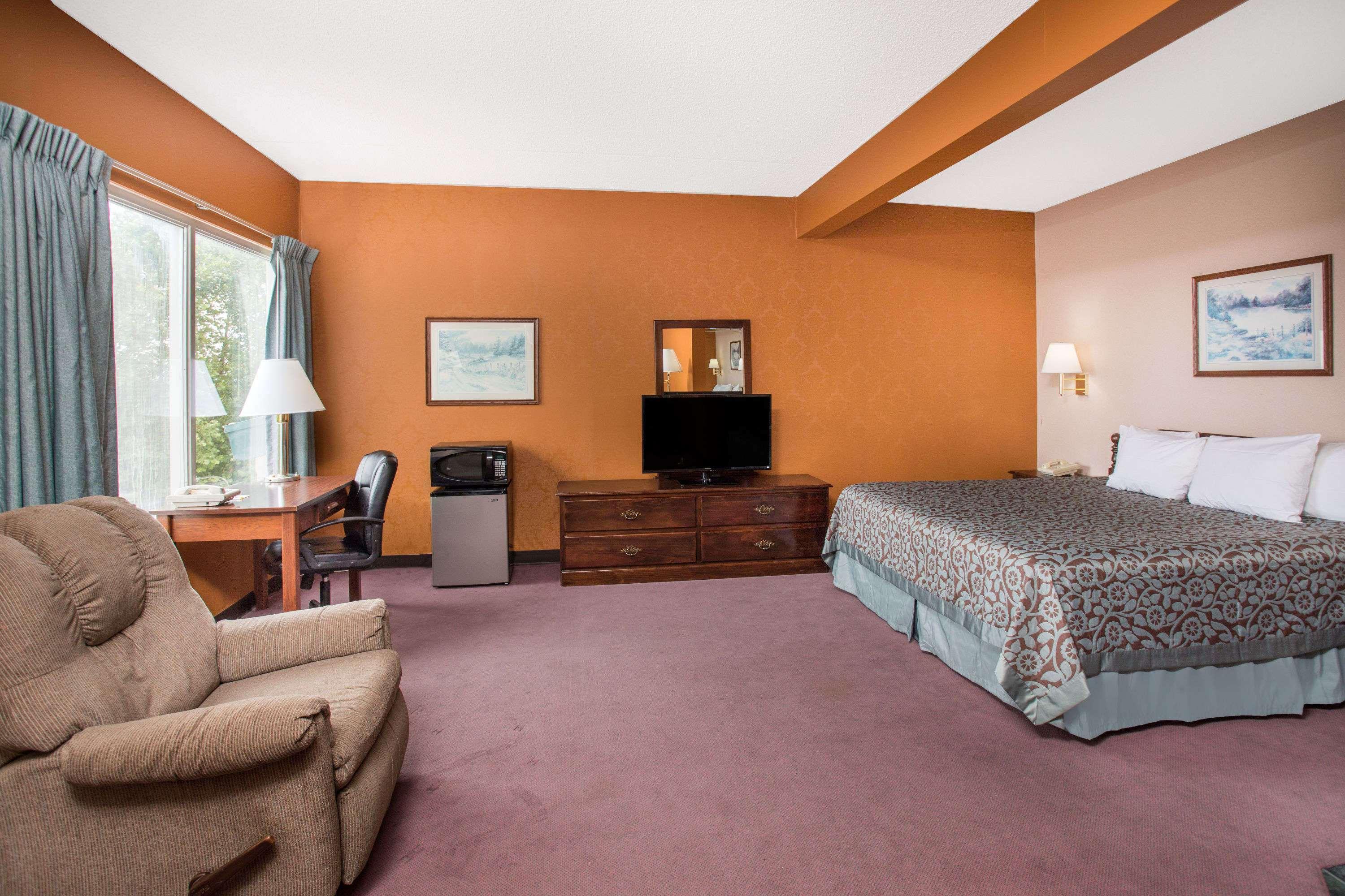 Days Inn By Wyndham Harrison Esterno foto