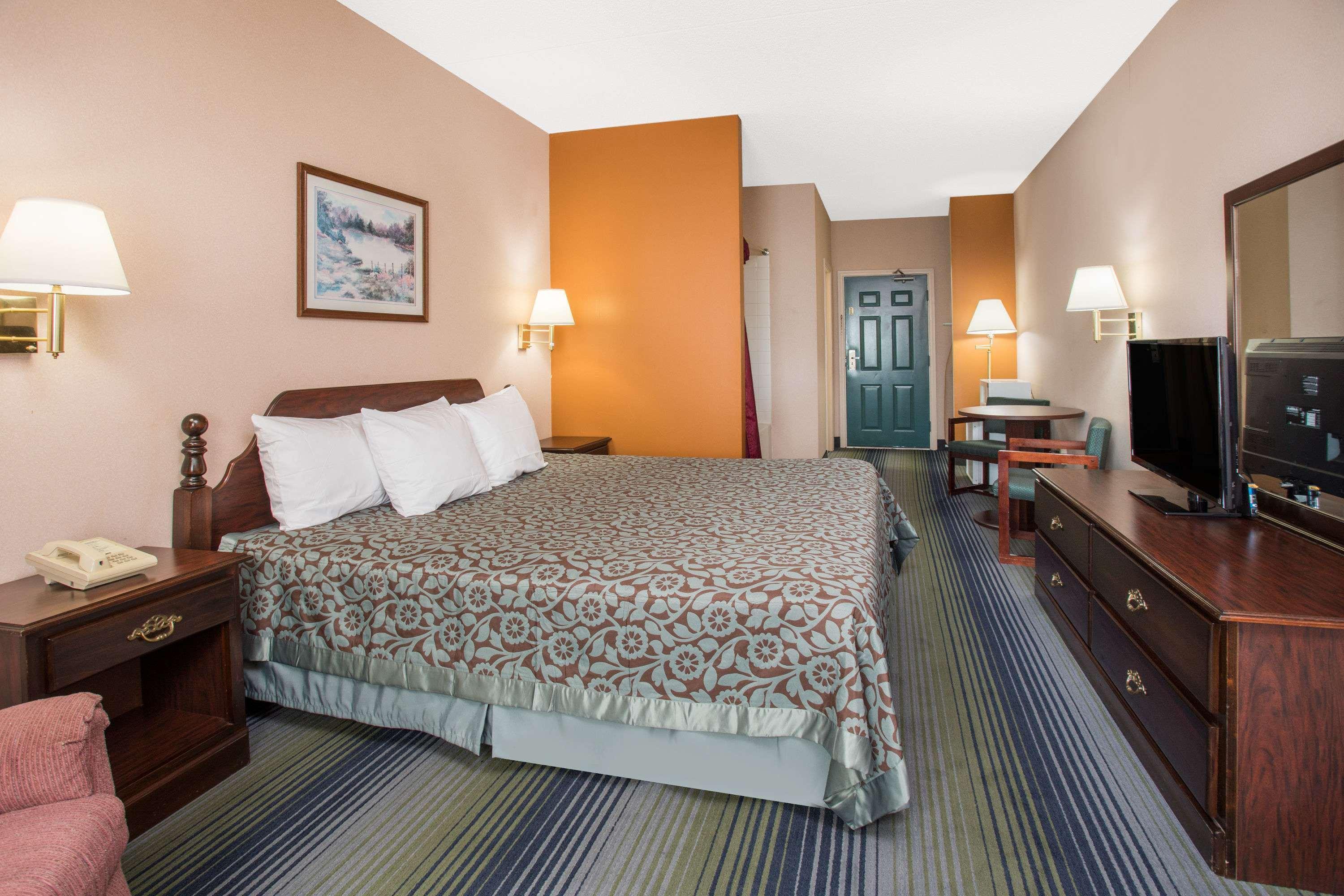 Days Inn By Wyndham Harrison Esterno foto
