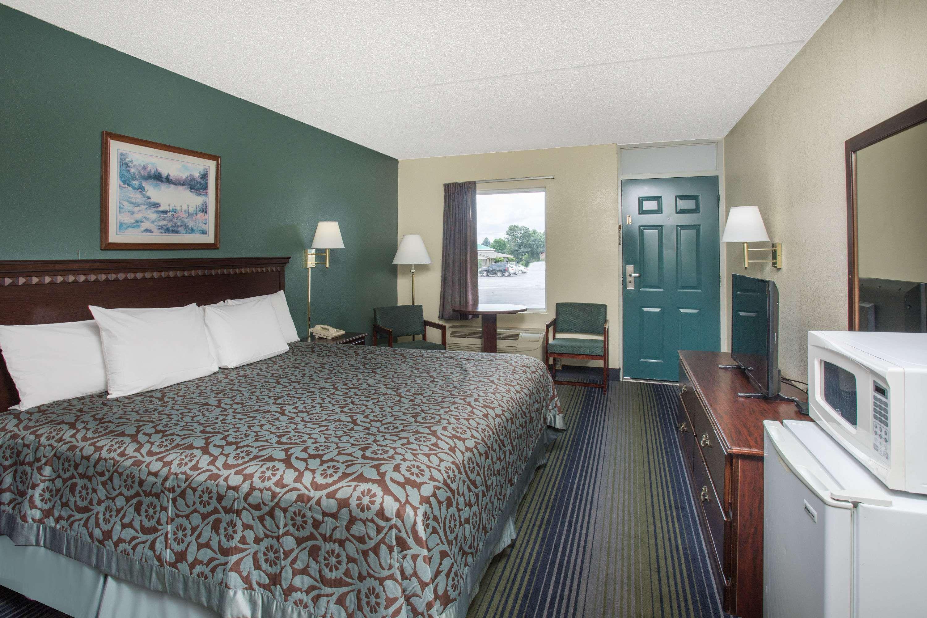 Days Inn By Wyndham Harrison Esterno foto
