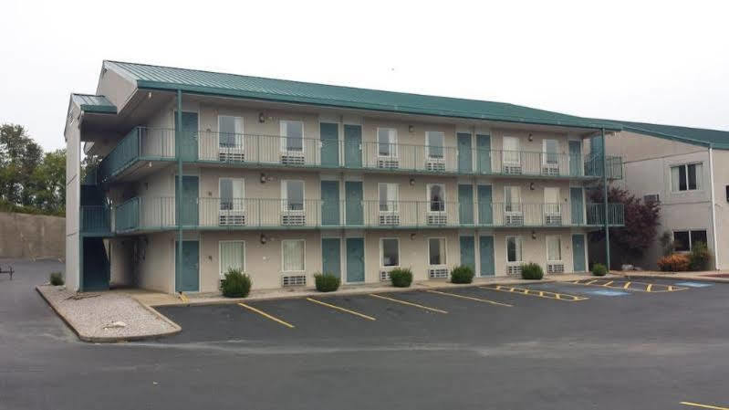 Days Inn By Wyndham Harrison Esterno foto